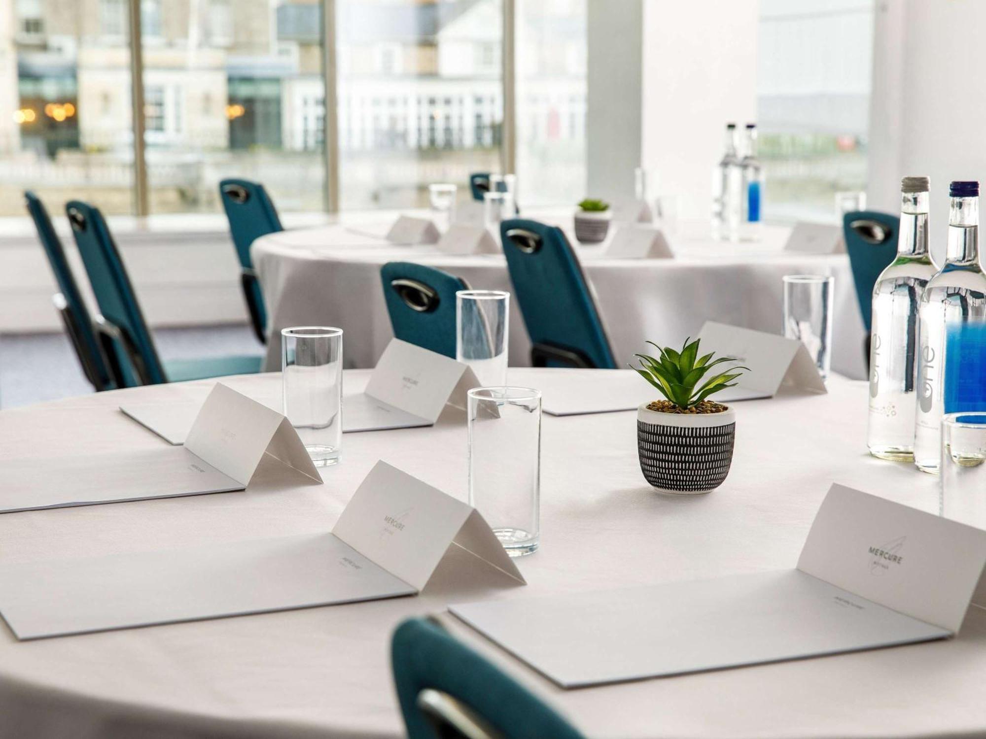 Mercure Bedford Centre Hotel Dış mekan fotoğraf