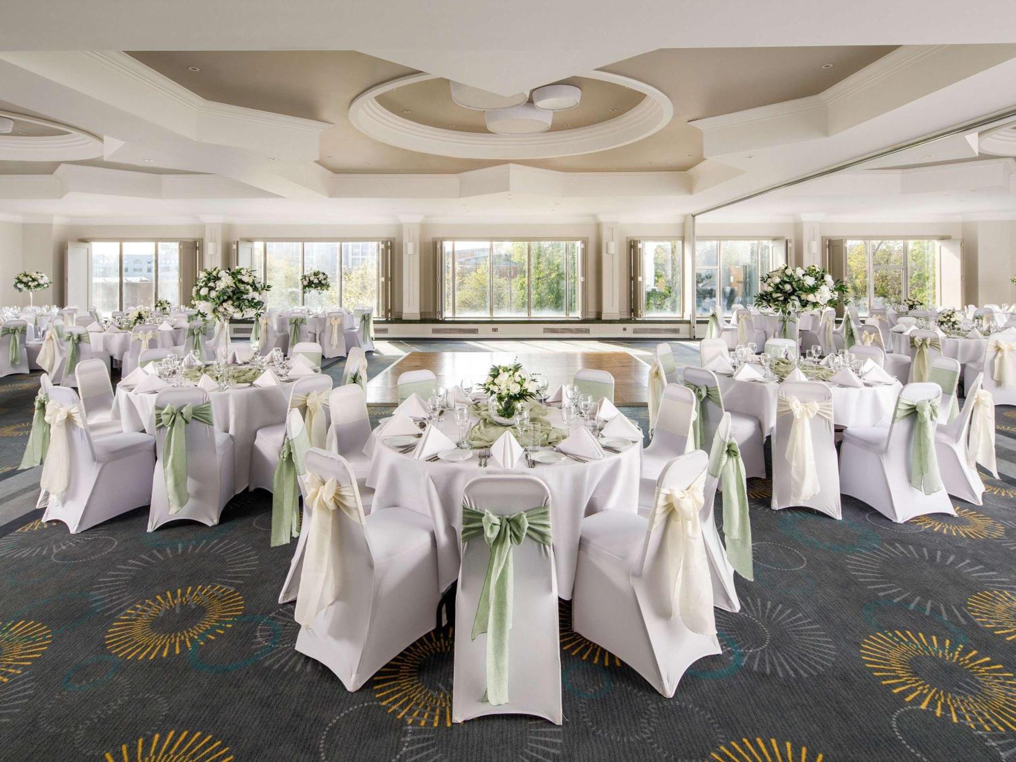 Mercure Bedford Centre Hotel Dış mekan fotoğraf